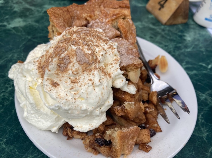 de hoek apple tart closeup